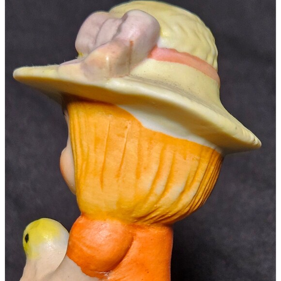 Vintage Porcelain Girl Figurine with Chicks - Picture 4 of 8